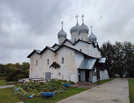 Новгородские древности: церковь Бориса и Глеба в Плотниках