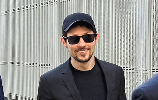 Минэкологии Казахстана не усмотрело нарушения в купании Дурова в озере