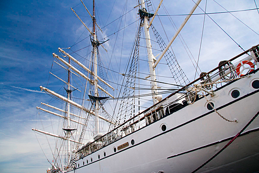 Заглавное изображение Парусник «Горх Фок»