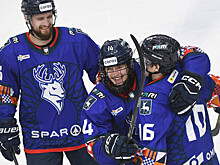 17‑летний хоккеист «Торпедо» Федоров назвал одноклубников, на которых равняется