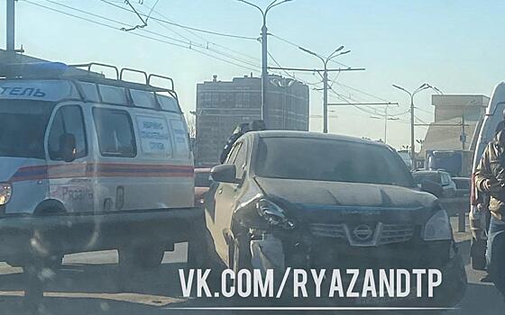В Новосибирске на Гусинобродском шоссе произошло страшное ДТП лоб в лоб