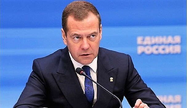 Дмитрий Медведев против переписывания истории