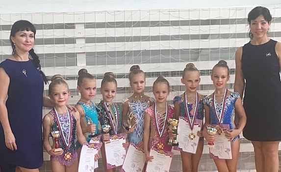 Спортсменки из Щербинки поедут на турнир по художественной гимнастике