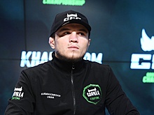 Умар Нурмагомедов победил Бекзата Алмахана на турнире UFC