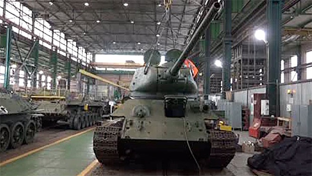 Символ Победы: под Петербургом восстанавливают танки Т-34 к Параду на Красной площади