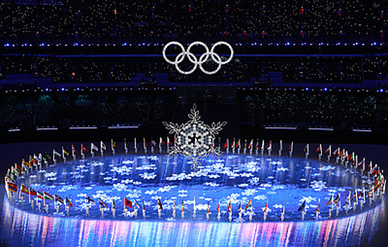 Погас огонь в снежинке. В Пекине прошла церемония закрытия зимних Олимпийских игр