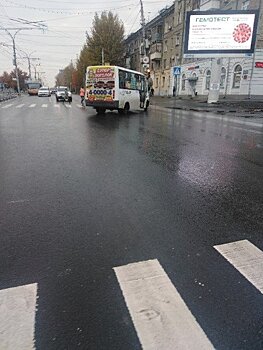 Водитель саратовской маршрутки смотрел клип группы «Мираж» во время движения