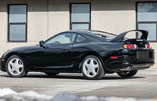 27-летнюю Toyota Supra продали за 10 миллионов рублей