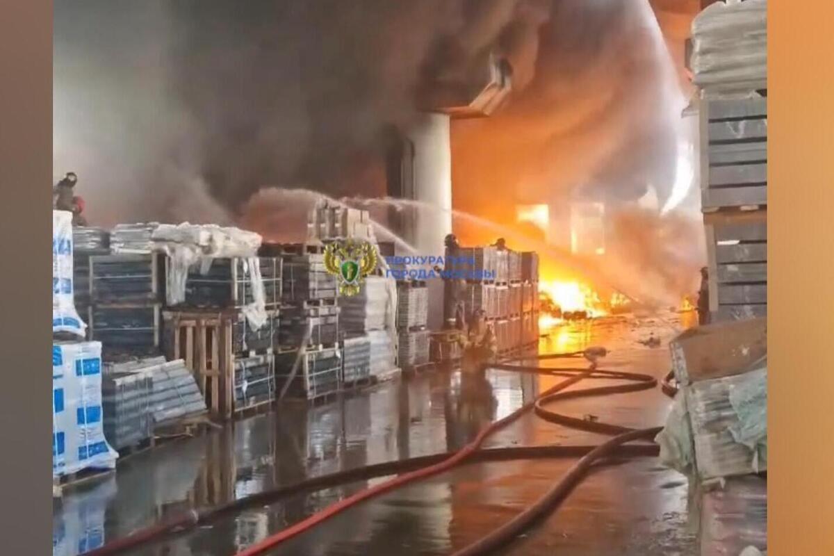 Из-за пожара на востоке Москвы провис пролет Северо-Восточной хорды