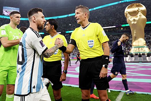 Сборная Аргентины на ЧМ-2022, помогают ли Месси и команде судьи, разбор ошибок, вытащили ли команду в финал ЧМ