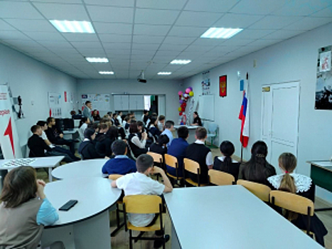 Полицейские Оренбургской области провели профилактическую встречу со школьниками