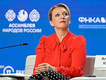 Захарова: Бербок стала председателем ГА ООН, чтобы стереть память о ВОВ