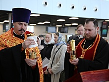 В Хабаровск доставили частицу Благодатного огня