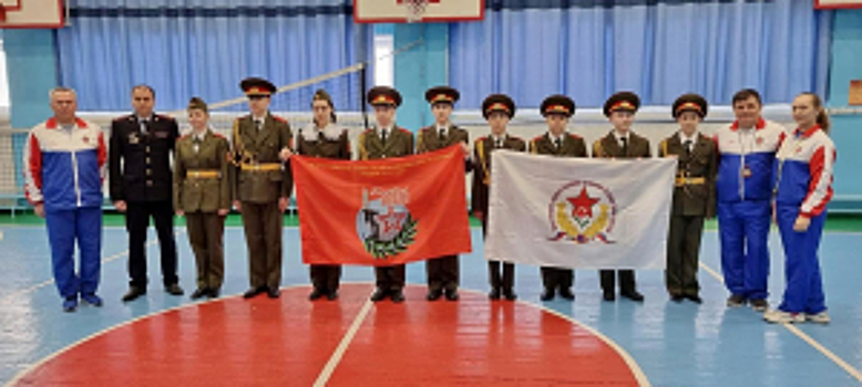 В ЯНАО правоохранители и общественники приняли участие в проведении военно-спортивных соревнований
