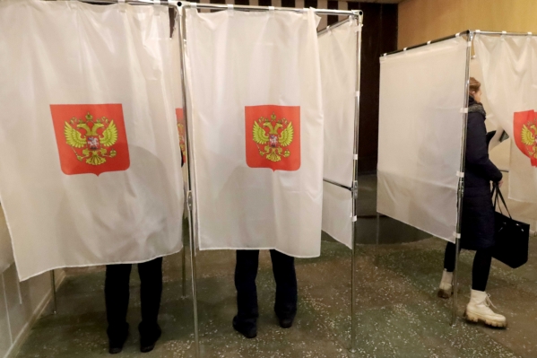 На избирательном участке в Екатеринбурге задержали провокатора с краской