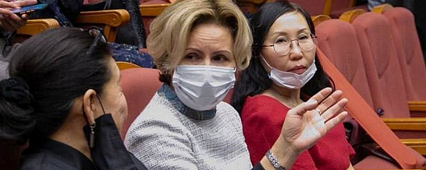 Супруга главы Бурятии Ирина Цыденова вновь посетила Буряад театра