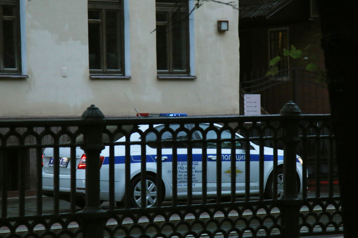 В Петербурге сотрудника полиции арестовали по обвинению в разбое