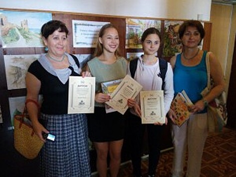 Авторы «Города Айвазовского» получили дипломы
