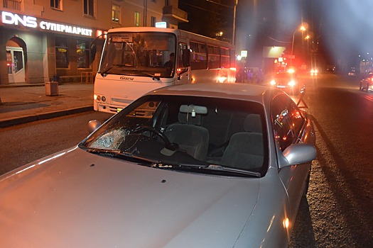 В Екатеринбурге девушка на Toyota сбила подростка, который пытался успеть на автобус