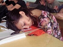 Вера Исаева: "На лекции преподаватель разбудил меня, но я включила диктофон и снова уснула"