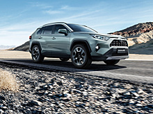 Toyota RAV4 в России: цены на машины в наличии упали