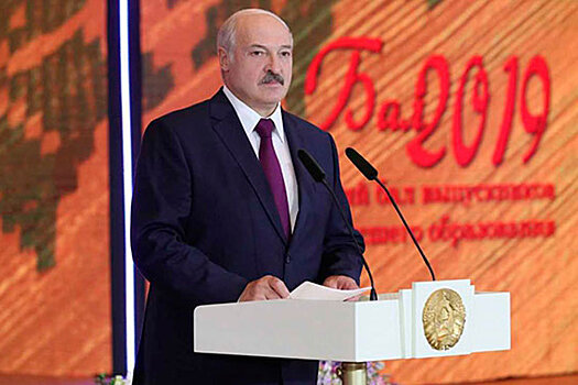 Лукашенко пожелал выпускникам вузов успешно воплощать мечты в жизнь