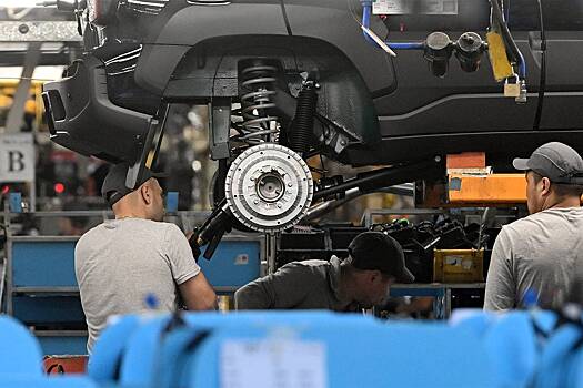 Названы сроки перезапуска оставленных иностранцами автозаводов