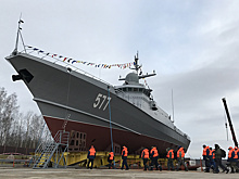 Второй корабль "Тайфуна" спущен на воду