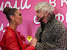 Бузова поцеловалась с Киркоровым на премьере фильма