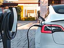 Стоимость владения Tesla Model 3 сравнили с Toyota Camry