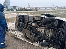 В Крыму два пассажира пострадали при опрокидывании автобуса