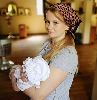 Звезда фильма «В ожидании чуда» 34-летняя Екатерина Копанова стала мамой в четвертый раз