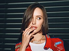 Девушка Тимати снялась в крошечном бикини через три месяца после родов