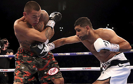 Британский боксер Амир Хан победил Варгаса во втором бою после перерыва