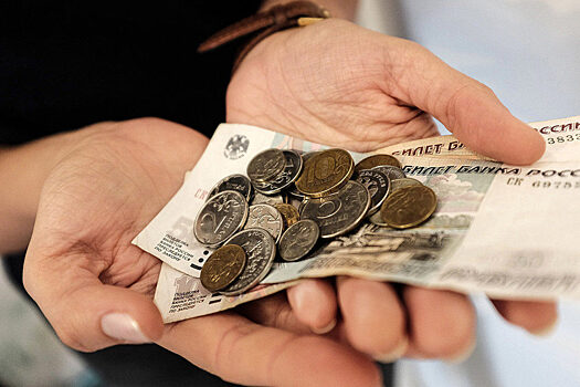 По итогам первого полугодия 2020 г. средняя зарплата в СФО составила 42845 рублей