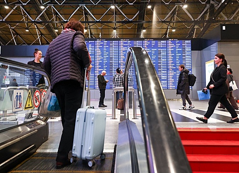 В России предложили снизить наценку на авиабилеты в праздники. Как это может работать