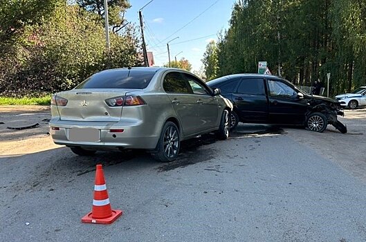 В Вятскополянском районе пьяный водитель на «Митсубиси» въехал в «Ладу»