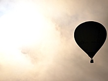 В Британии мужчина выпал из корзины воздушного шара