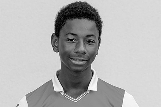 15-летний футболист умер перед матчем