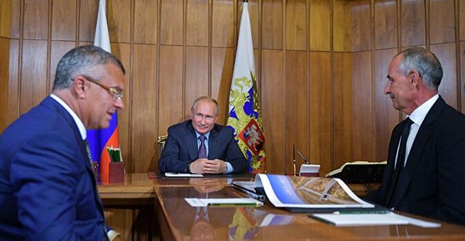 Путин наградил туляка-строителя «Тавриды»