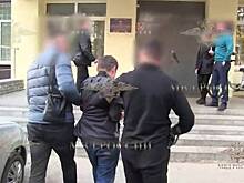 Стало известно о жизни похитившего ради обезьяны кенгурят карлика-натуралиста