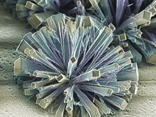 Физики из МГУ создали алмазные пирамиды и иголки