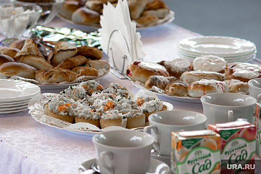 Пермский санаторий «Демидково» ищет сотрудников, обещая им шведский стол