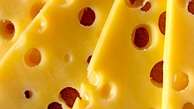 Шеф-повар объяснил, как отличить сыр с пальмовым маслом