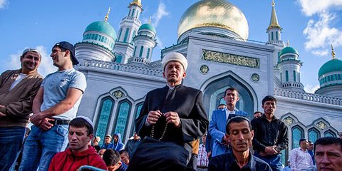 Более 250 тысяч мусульман отметили Ураза-Байрам