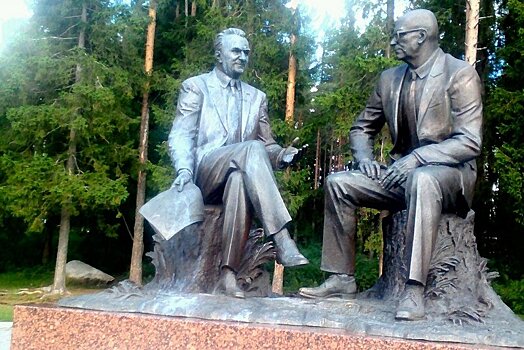 В Костомукше памятник Косыгину и Кекконену облили краской