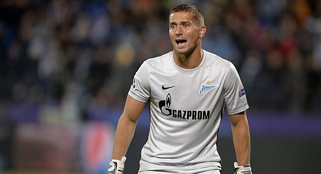 Михаил Кержаков улетел в Германию и не сыграет с "Зенитом"