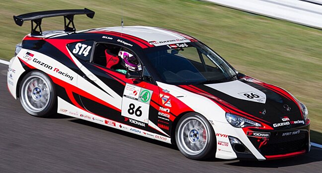 Акио Тойода будет участвовать в гонках на выносливость на водородной Toyota Corolla