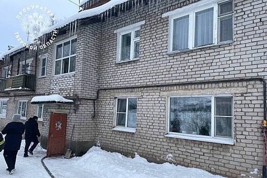 Тела жестоко убитых мужчин нашли на месте пожара в регионе РФ