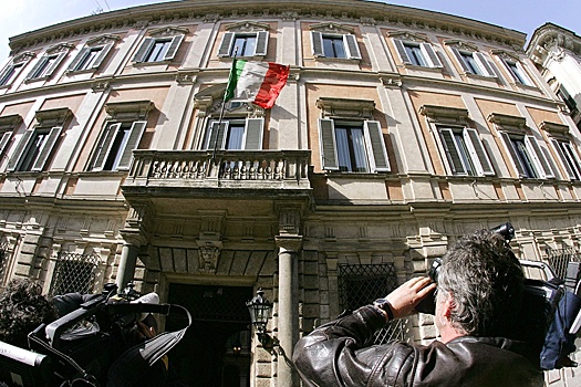 Бывшую резиденцию Берлускони в Риме отдали журналистам